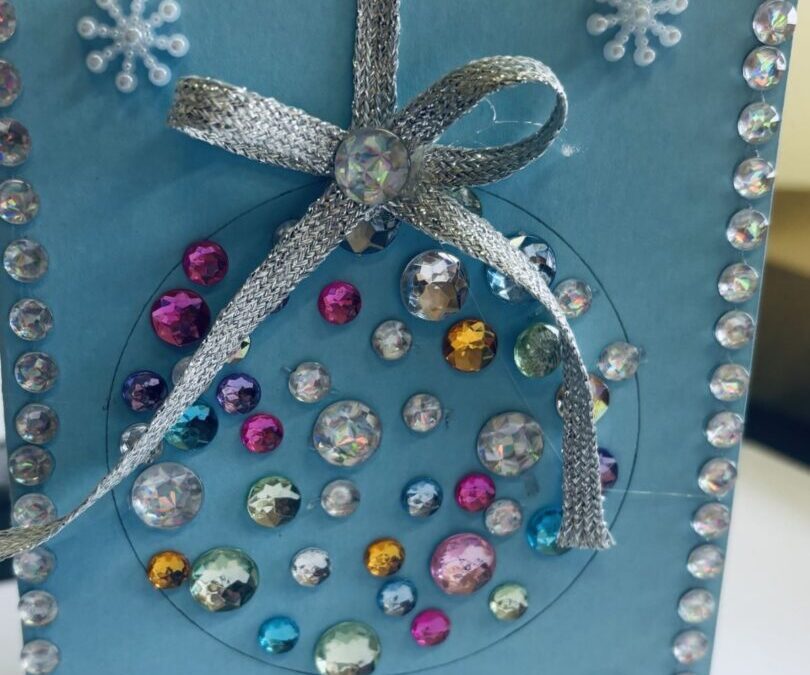 Radionica izrade novogodišnjih i božićnih čestitki / Радионица израде новогодишњих и божићних честитки